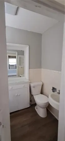 $700 | 3012 Felix Street, Unit 4, St. Joseph, MO 64501