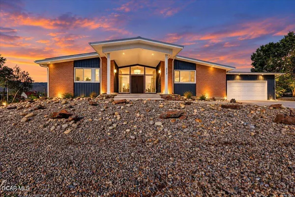 $789,000 | 217 7th Street, Kremmling, CO 80459