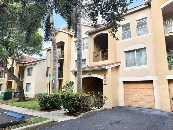 $1,850 | 4241 San Marino Boulevard, Unit 103, West Palm Beach, FL 33409