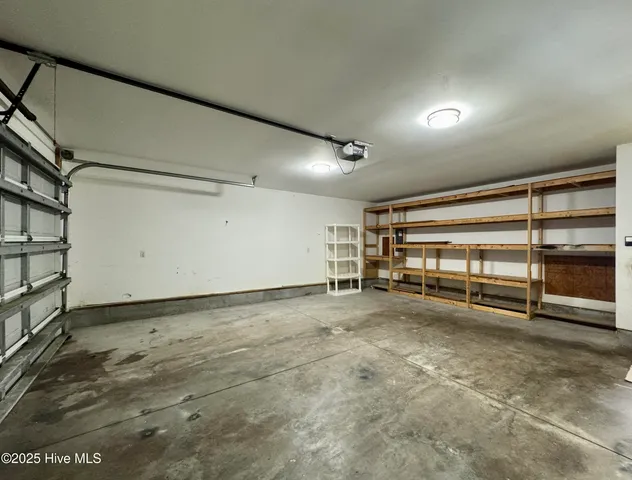 $1,500 | 301 West Willowood Lane, Jacksonville, NC 28546