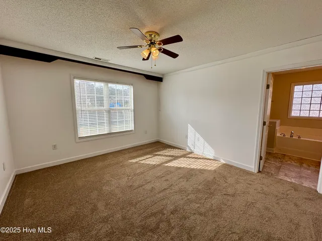 $1,500 | 301 West Willowood Lane, Jacksonville, NC 28546