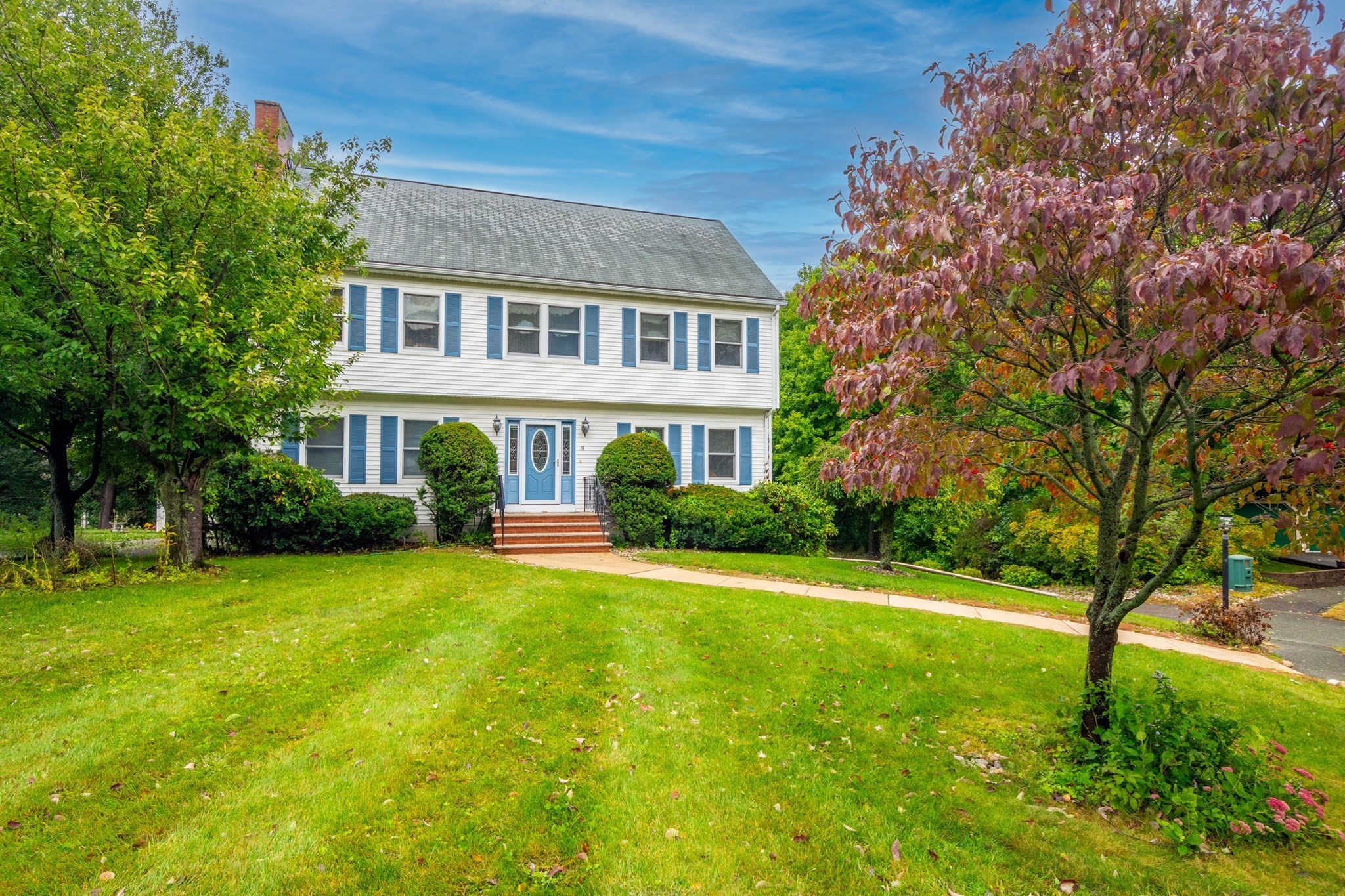 8 Otter Pond Road Lynnfield, MA 01940 - Photo 1 of 38 Gallery Image 1