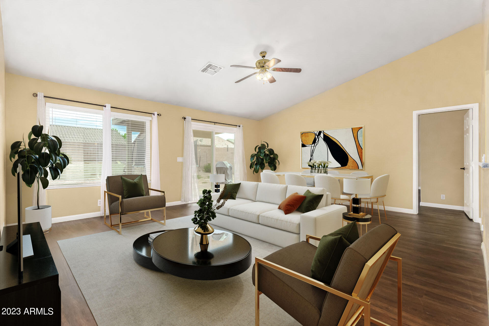 939 East Beverly Road Phoenix, AZ 85042 - Photo 4 of 24 0007-07 - Beverly 939