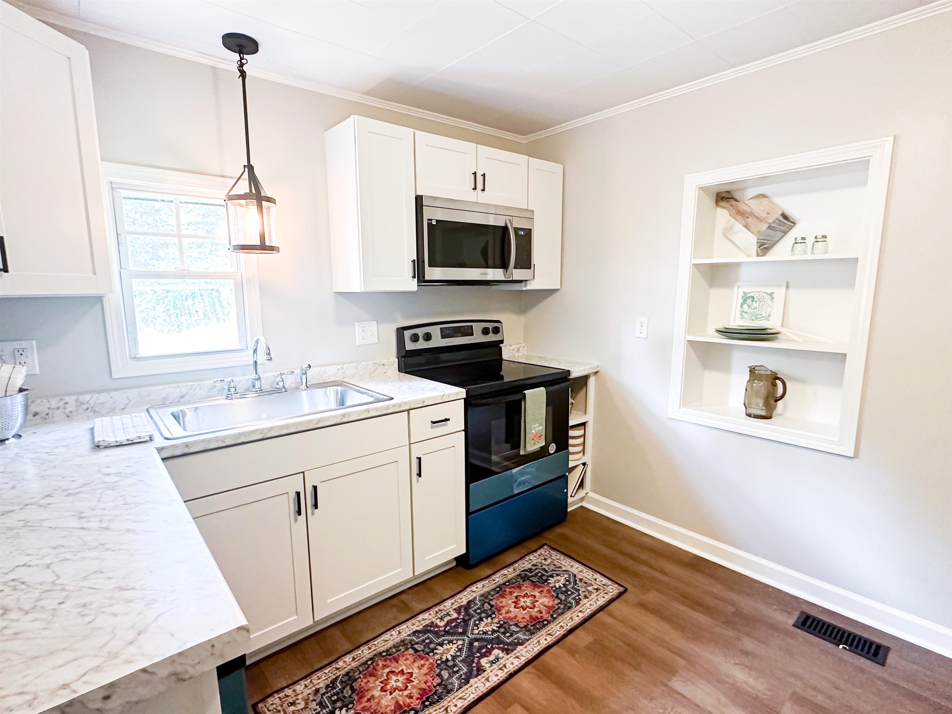418 Love Springs Road Cowpens, SC 29330 - Photo 8 of 17 Gallery Image 8