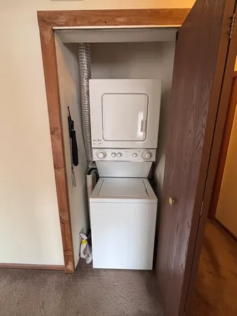 $145,000 | 633 South Virginia Road, Unit 115, Crystal Lake, IL 60014