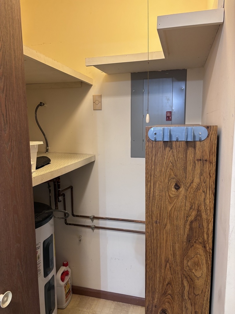 633 South Virginia Road, Unit 115 Crystal Lake, IL 60014 - Photo 8 of 9