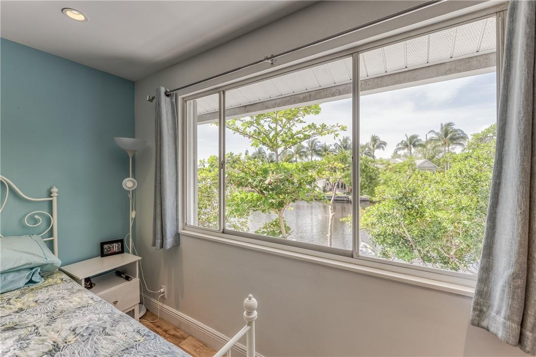 2004 Riverside Place, Unit 2 Wilton Manors, FL 33305 - Photo 30 of 47 Photo 30