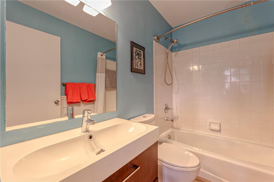 2004 Riverside Place, Unit 2 Wilton Manors, FL 33305 - Photo 39 of 47 Photo 39