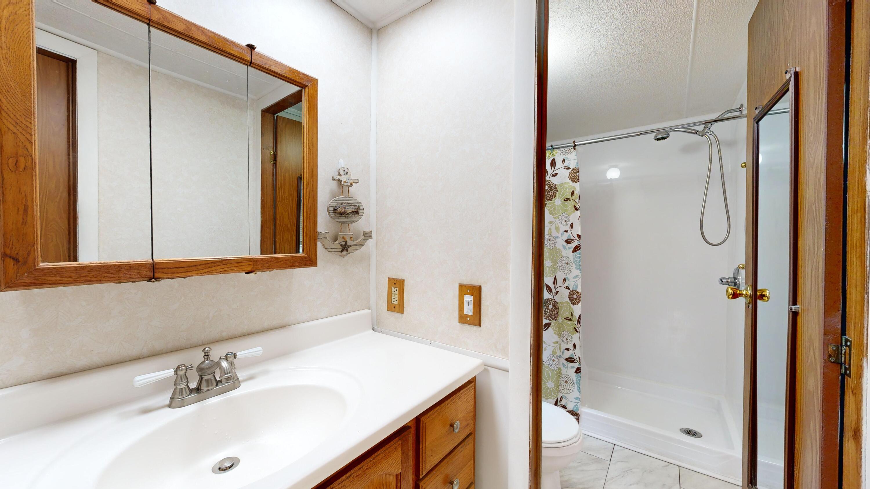 81 Line Road Leeds, ME 04263 - Photo 20 of 48 Bathroom
