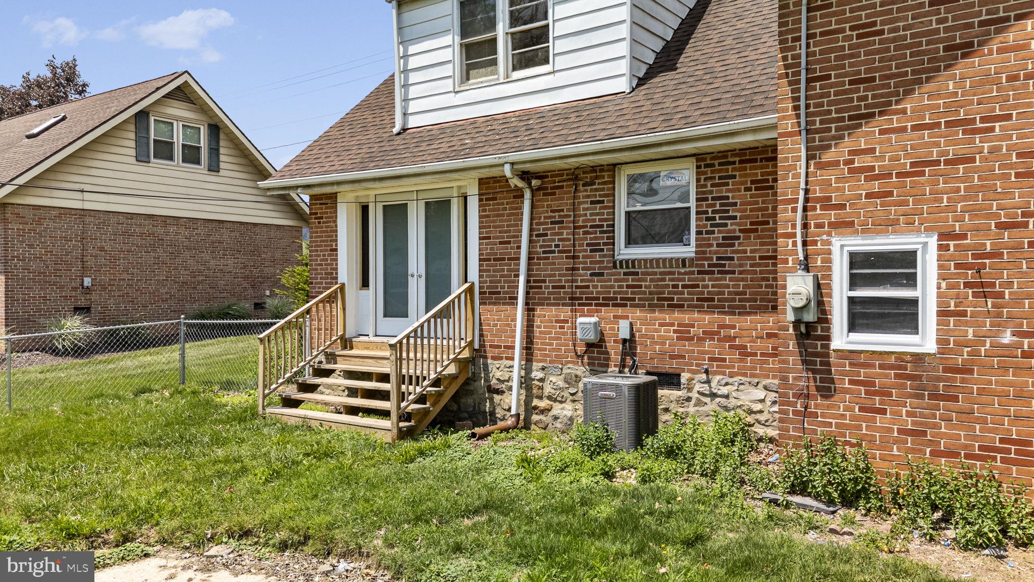 2400 Van Reed Road Reading, PA 19609 - Photo 4 of 28