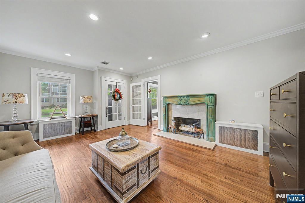 26 George Street Allendale, NJ 07401 - Photo 4 of 31