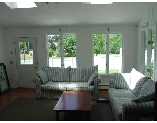 65 Whitewood Road Milford, MA 01757 - Photo 10 of 12 Gallery Image 10