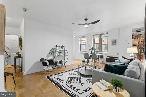 $250,000 | 2601 Pennsylvania Avenue, Unit 952, Philadelphia, PA 19130