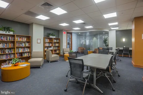 $250,000 | 2601 Pennsylvania Avenue, Unit 952, Philadelphia, PA 19130