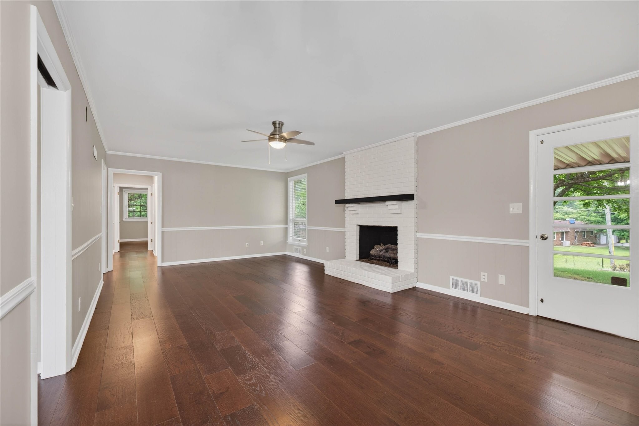 306 Locust Road Clarksville, TN 37043 - Photo 16 of 39