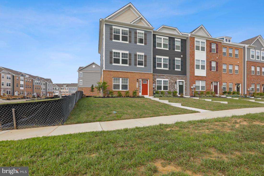 9605 Silver Bluff Way Bowie, MD 20721 - Photo 4 of 38