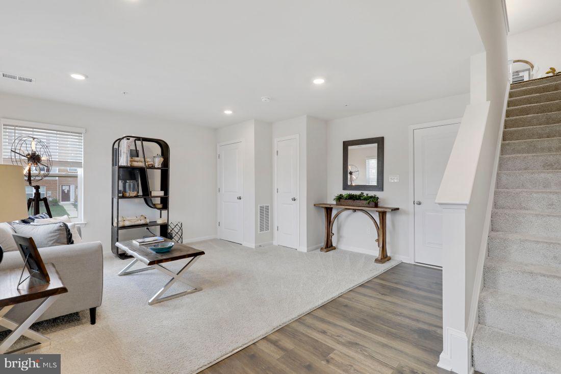 9605 Silver Bluff Way Bowie, MD 20721 - Photo 6 of 38