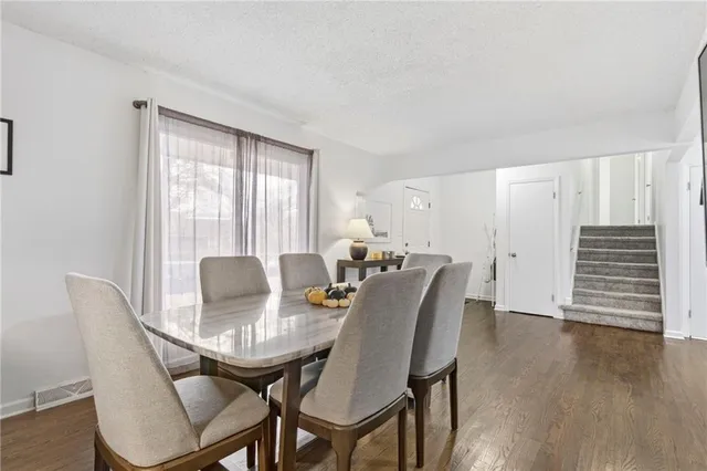 $355,000 | 515 South Meadowbrook Lane, Olathe, KS 66062