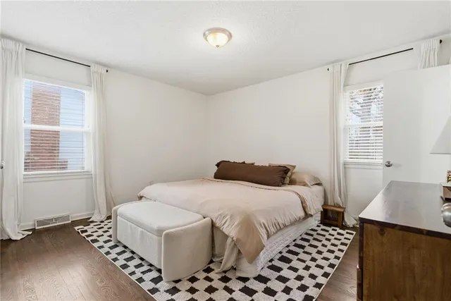 $355,000 | 515 South Meadowbrook Lane, Olathe, KS 66062