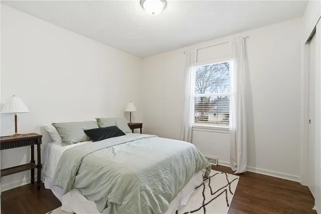 $355,000 | 515 South Meadowbrook Lane, Olathe, KS 66062