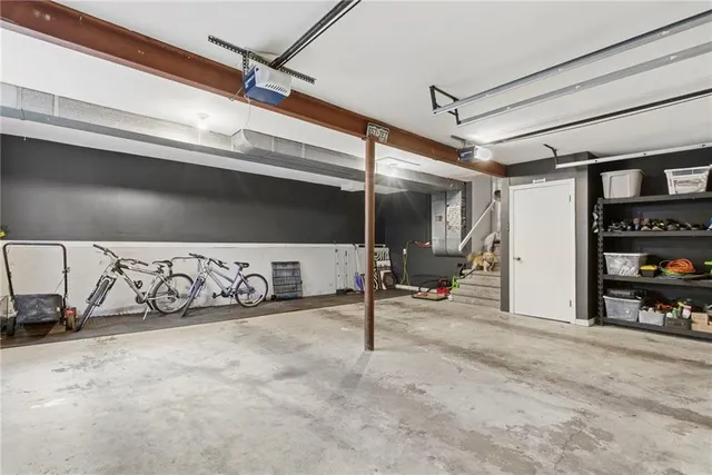 $355,000 | 515 South Meadowbrook Lane, Olathe, KS 66062