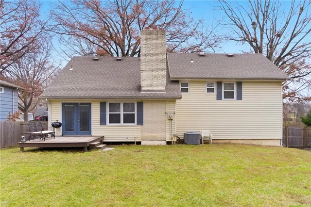 $355,000 | 515 South Meadowbrook Lane, Olathe, KS 66062