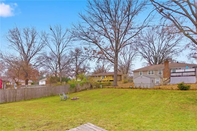 $355,000 | 515 South Meadowbrook Lane, Olathe, KS 66062