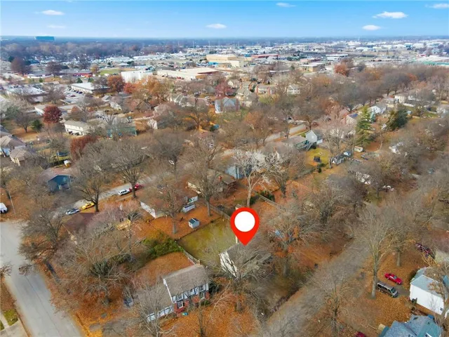 $355,000 | 515 South Meadowbrook Lane, Olathe, KS 66062