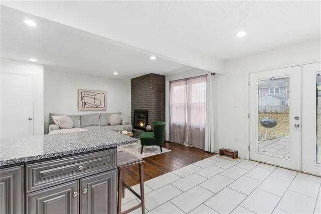 $355,000 | 515 South Meadowbrook Lane, Olathe, KS 66062