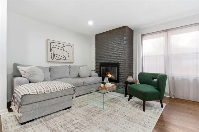 $355,000 | 515 South Meadowbrook Lane, Olathe, KS 66062