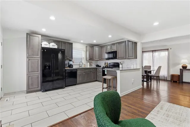 $355,000 | 515 South Meadowbrook Lane, Olathe, KS 66062