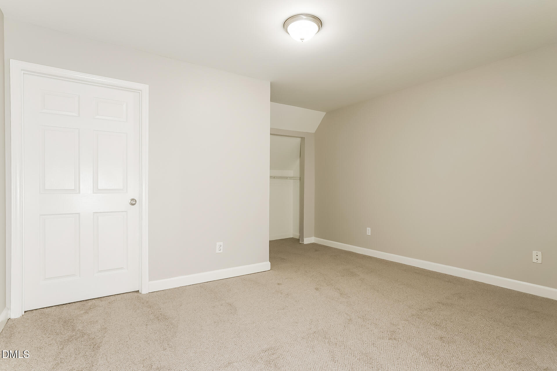 1500 Exeton Court Raleigh, NC 27615 - Photo 28 of 34 25-photo-Bedroom-9d8c6d1c-93b9-4640-ab0f