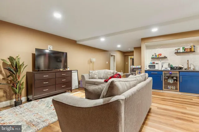 $1,575,000 | 703 Daventry Way, Ambler, PA 19002