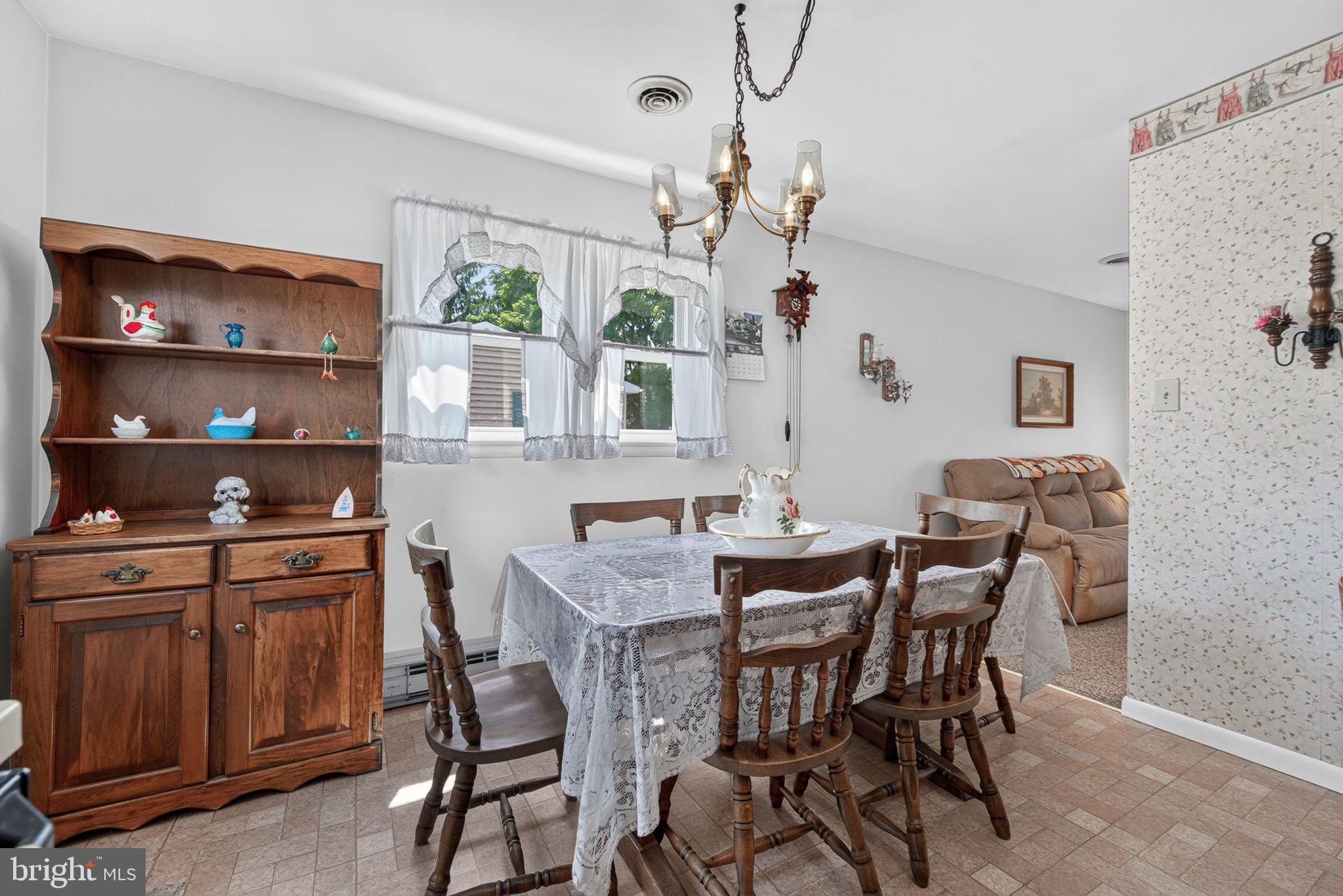 949 Brunnerville Road Lititz, PA 17543 - Photo 14 of 39 Roomy dining area