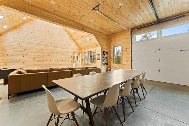 $2,399,000 | 662 Howe Farm Road, Jamaica, VT 05343