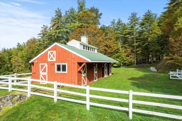 $2,399,000 | 662 Howe Farm Road, Jamaica, VT 05343
