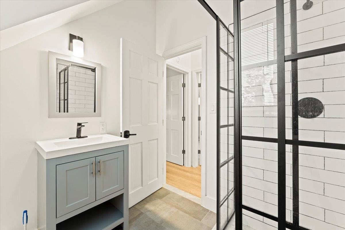 662 Howe Farm Road Jamaica, VT 05343 - Photo 23 of 35