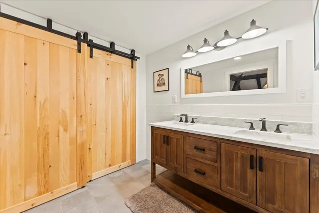 $2,399,000 | 662 Howe Farm Road, Jamaica, VT 05343