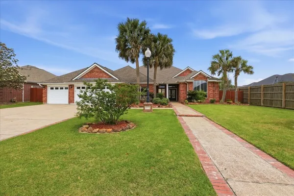 $389,900 | 6335 Chasse Stone Drive, Orange, TX 77632
