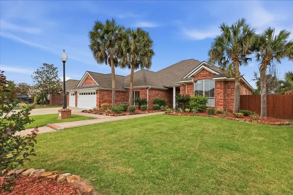 $389,900 | 6335 Chasse Stone Drive, Orange, TX 77632