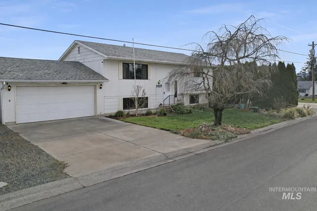 $385,000 | 3727 17th Street, Lewiston, ID 83501