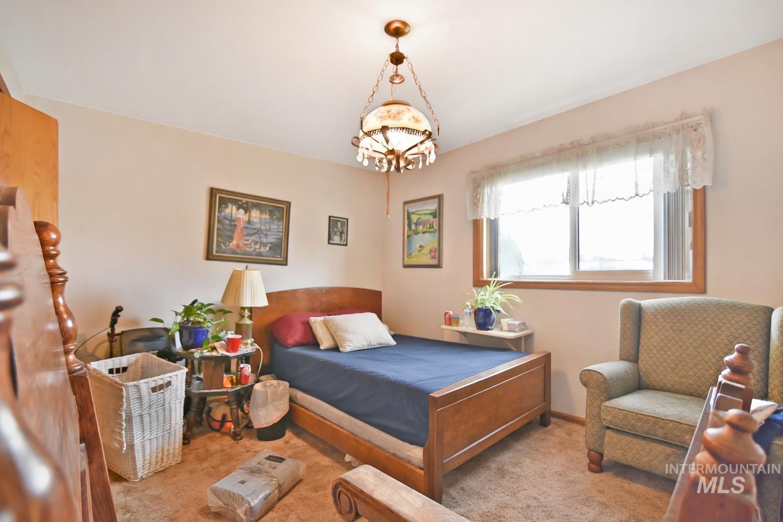 3727 17th Street Lewiston, ID 83501 - Photo 7 of 10 View of carpeted bedroom
