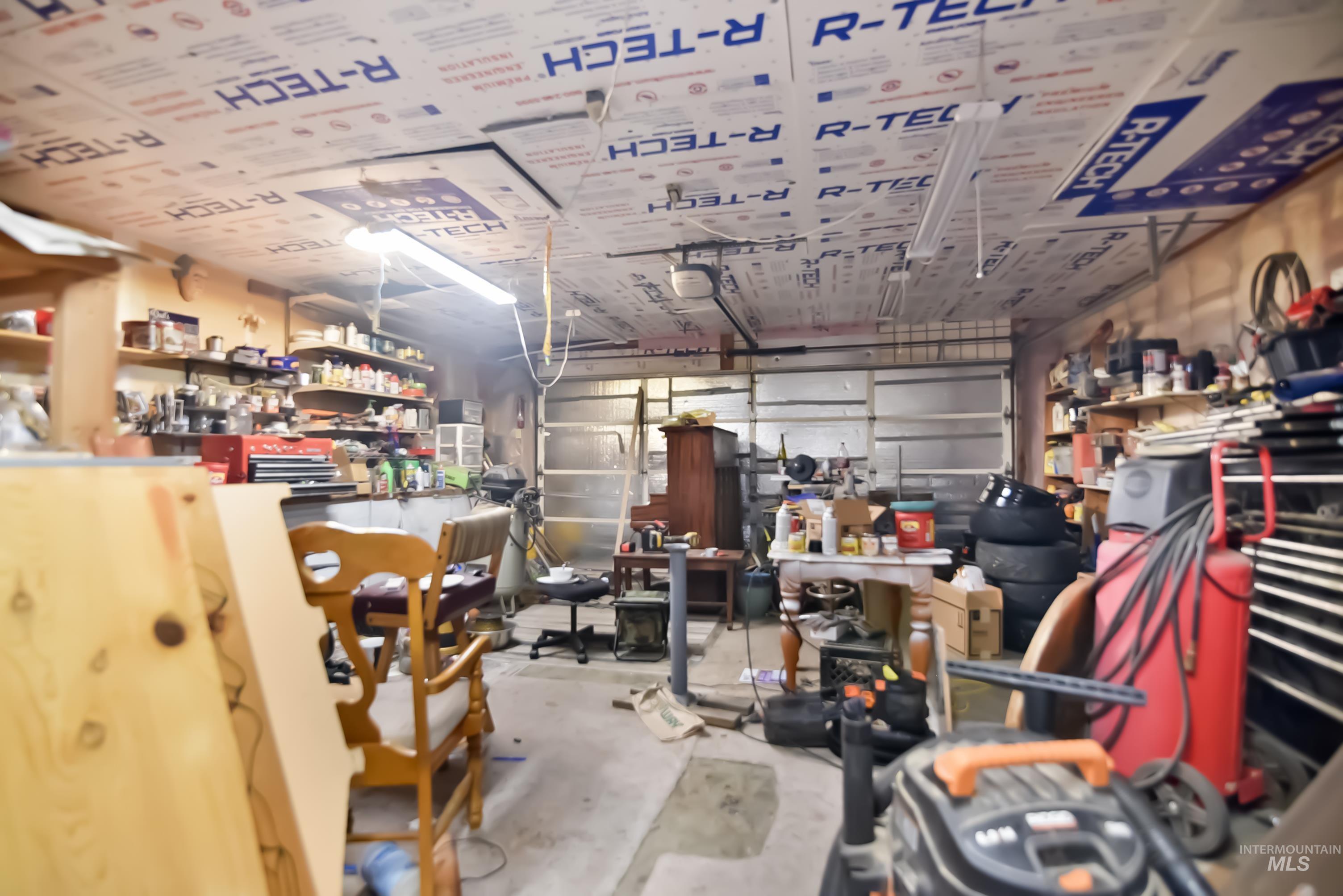 3727 17th Street Lewiston, ID 83501 - Photo 10 of 10 Garage with a workshop area