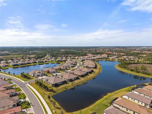 $440,000 | 205 Tracino Terrace, Nokomis, FL 34275