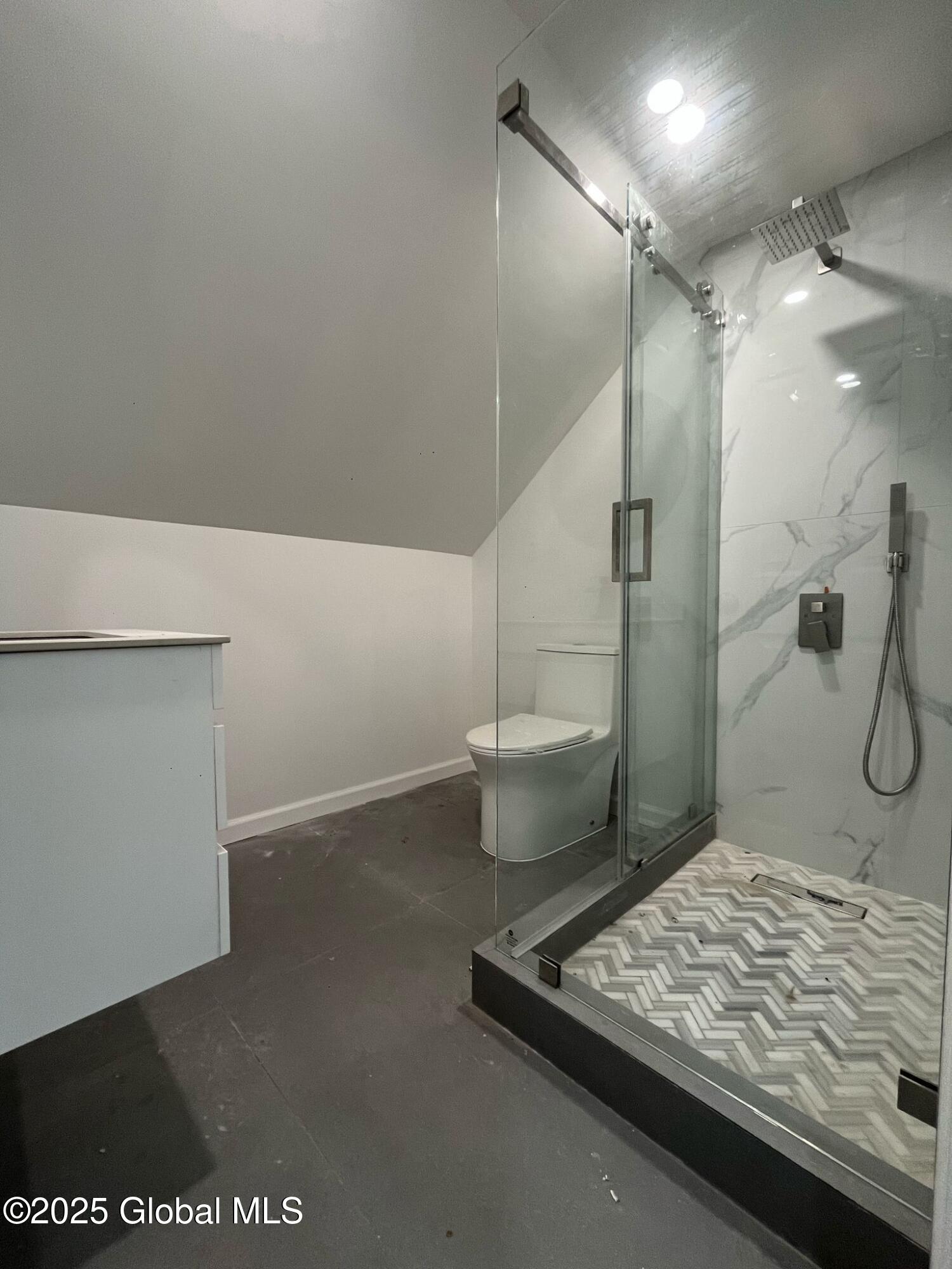 86 Hackett Boulevard, Unit 2 Albany, NY 12209 - Photo 4 of 6 IMG-20250324-WA0060