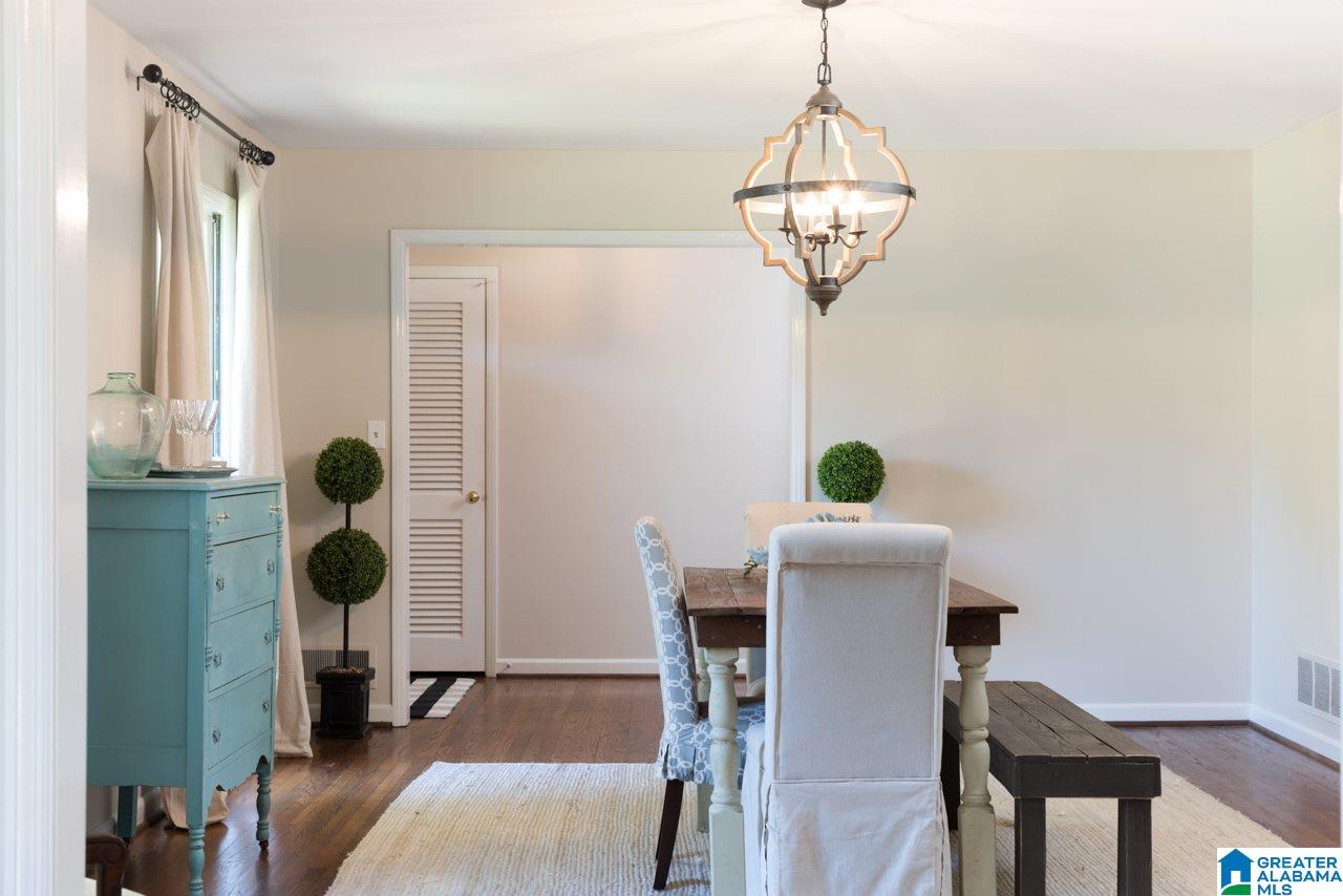 1340 Round Hl Road Birmingham, AL 35216 - Photo 3 of 33