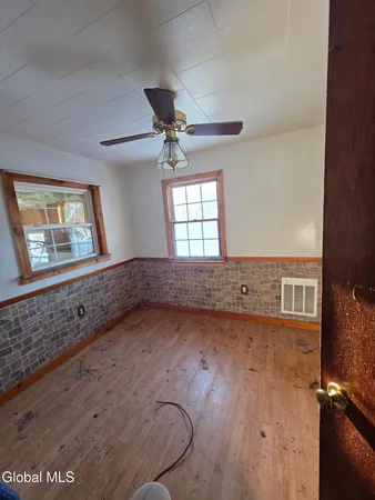 $59,999 | 67 State Street, Rouses Point, NY 12979