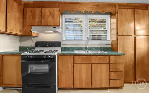 $200,000 | 811 A West 52nd Street, Savannah, GA 31405