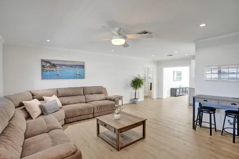 $1,125,000 | 3930 Northeast 21st Avenue, Fort Lauderdale, FL 33308