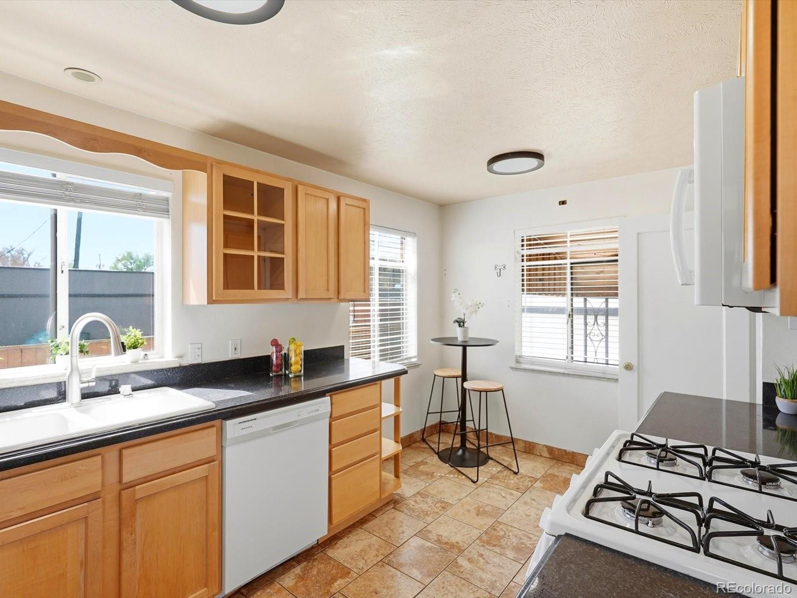 3835 Pierce Street Wheat Ridge, CO 80033 - Photo 11 of 46